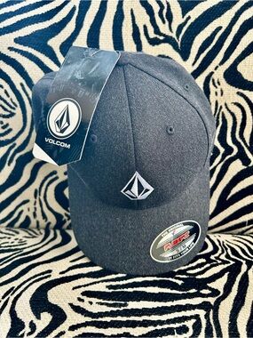 Volcom Charcoal Gray Flexfit Logo Cap